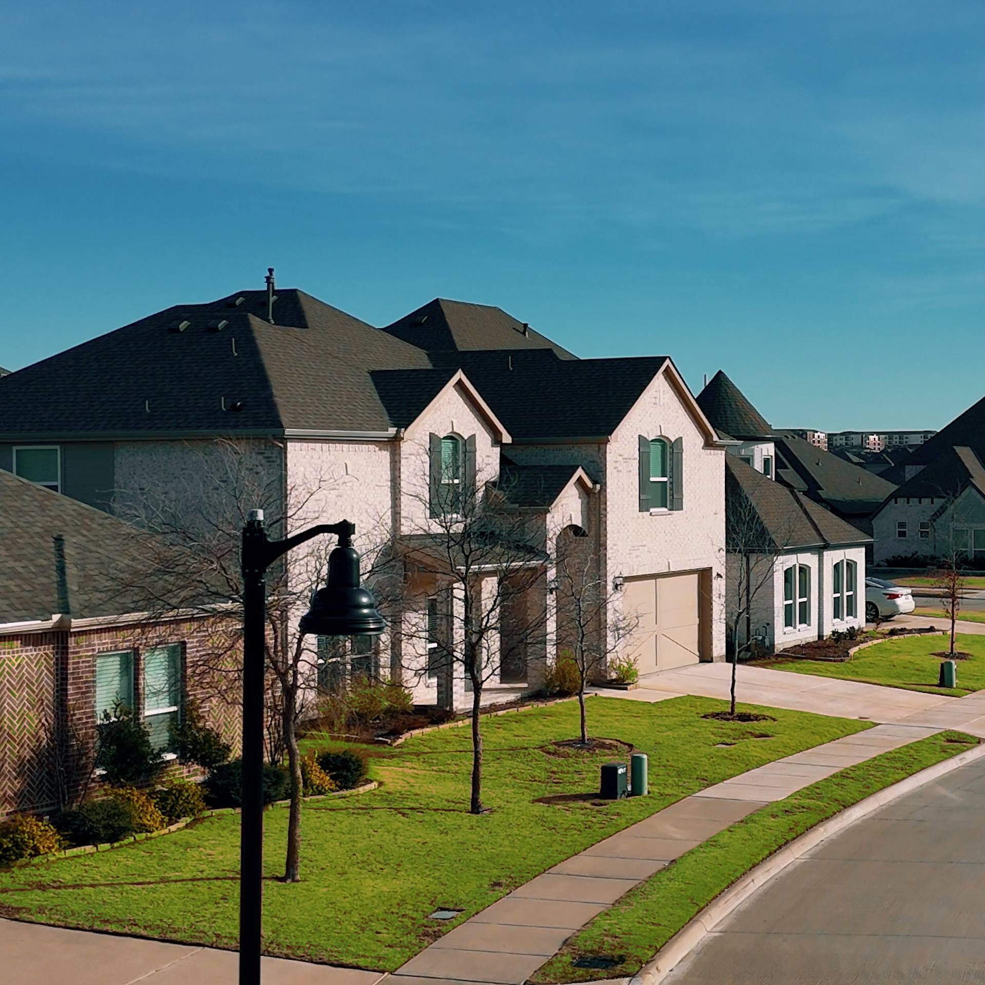 JUSTIN HOUSE_CUT 2.00_02_54_05.Still001-C JUSTIN HOUSE_CUT 2.00_02_54_05.Still001-C